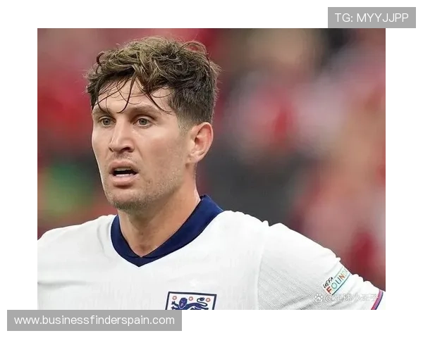 约翰·斯通斯：加盟初期失误争议到逐步坐稳主力