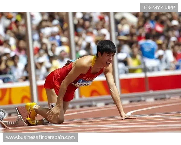 刘翔当年退赛那会儿，谁懂他脚上缠的不是绷带是钞票啊
